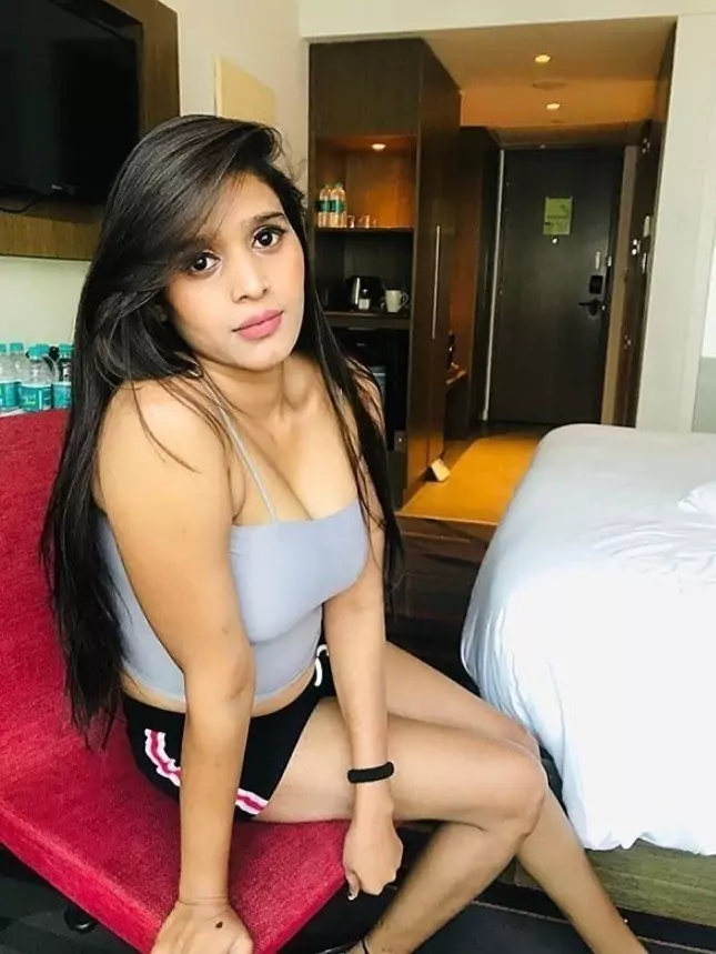 कॉल गर्ल्स सर्विस वोखा